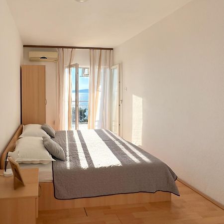 Seaside Apartments And Rooms Baška Voda Dış mekan fotoğraf