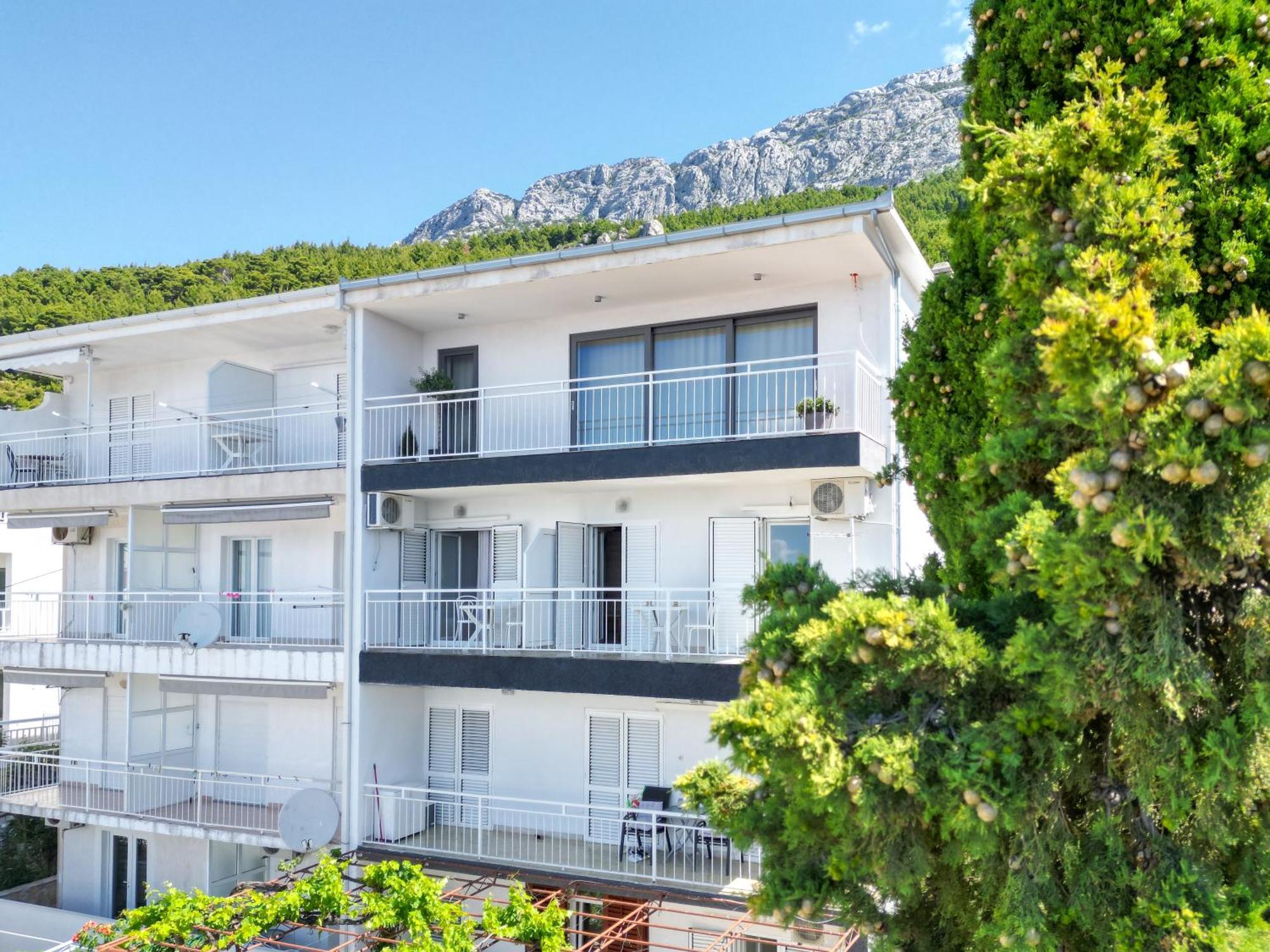 Seaside Apartments And Rooms Baška Voda Dış mekan fotoğraf