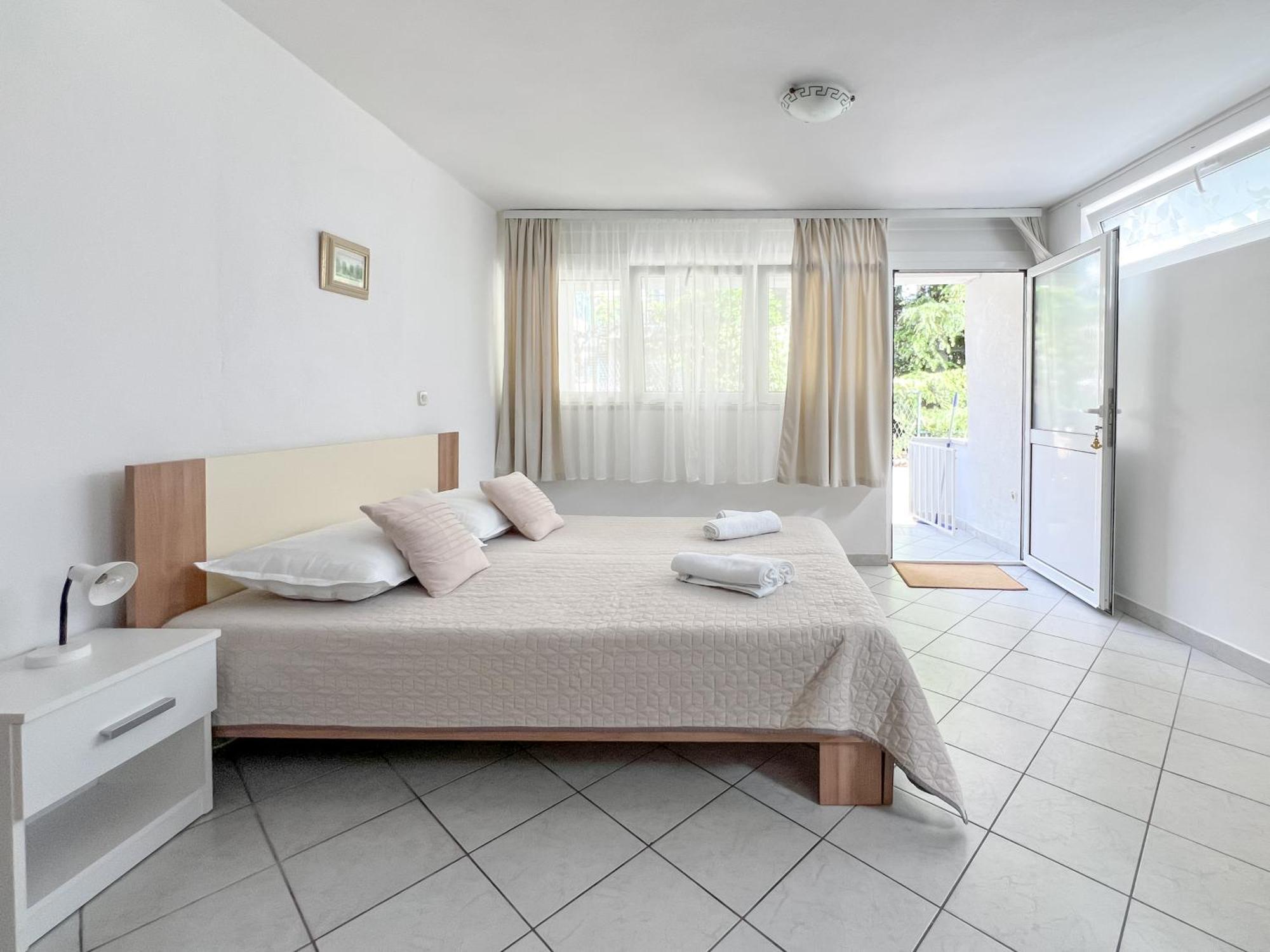 Seaside Apartments And Rooms Baška Voda Dış mekan fotoğraf