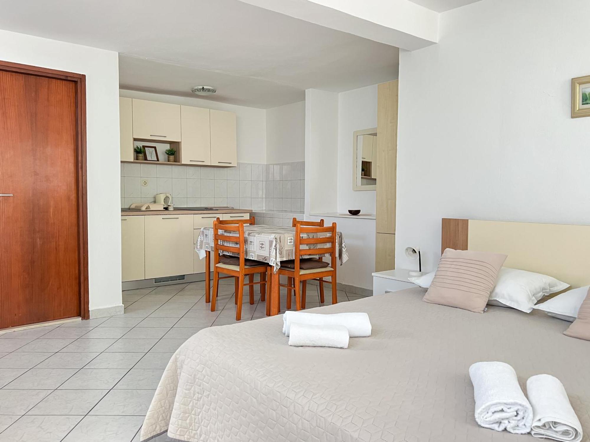 Seaside Apartments And Rooms Baška Voda Dış mekan fotoğraf